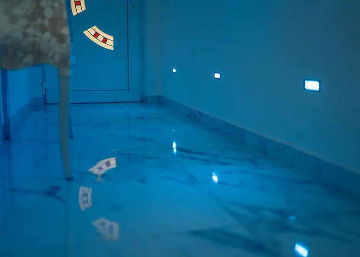 House R&r מאקרסקה