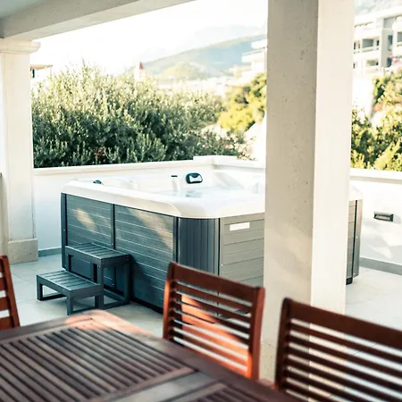 House R&r * Makarska