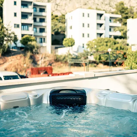 House R&r Apartment