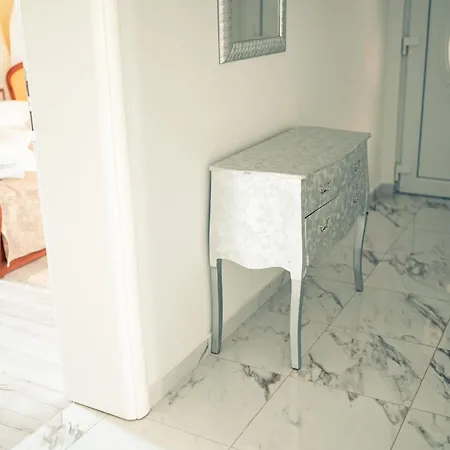 House R&r Apartment Makarska