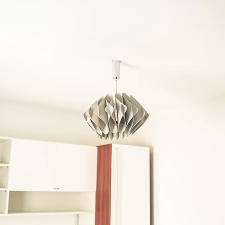 House R&r Apartment *