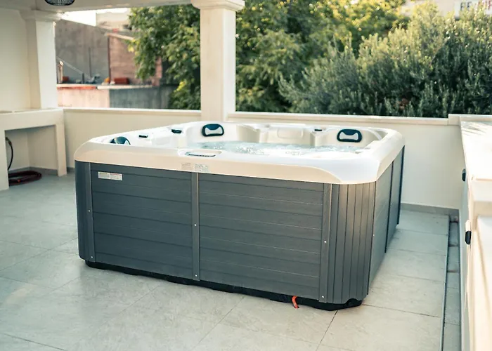 Apartment House R&r Makarska