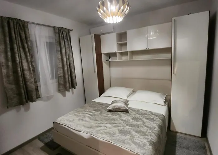 House R&r * Makarska