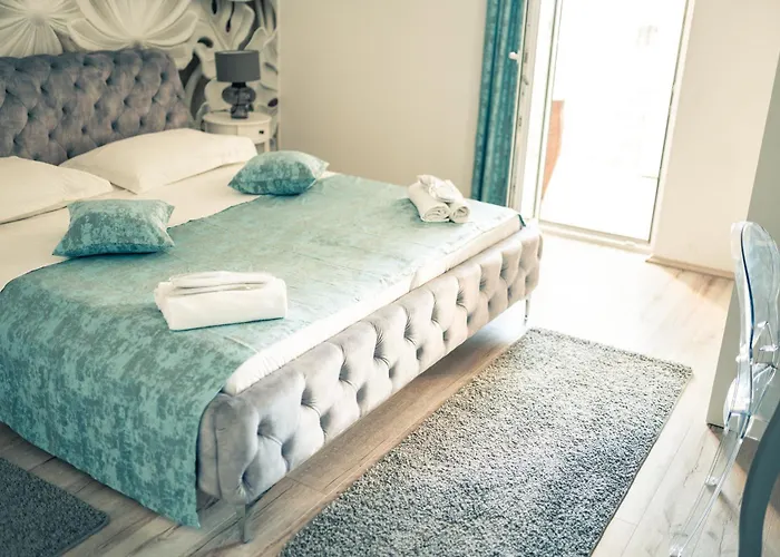 Apartment House R&r Makarska